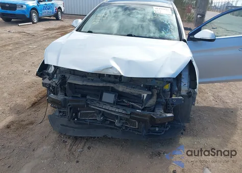 2017 Hyundai Sonata Hybrid Limited from USA, damaged, VIN KMHE34L15HA056042